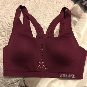 Victoria sport bra